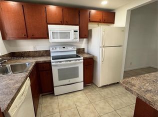 1701 NW 46th Ave #105, Lauderhill, FL 33313