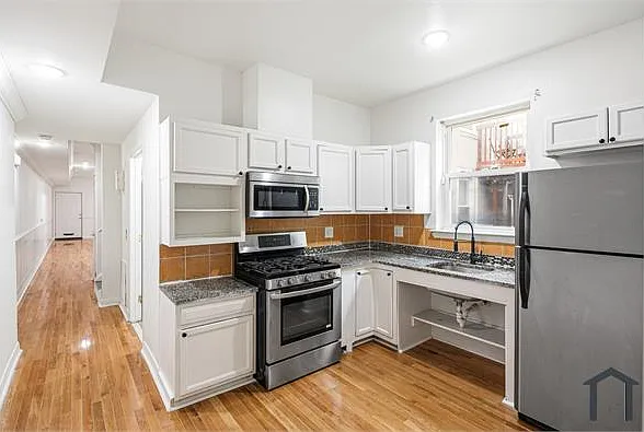322 N Edgewood St — Photo 14