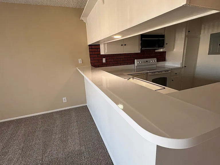 1187 E 3rd St #114 — Photo 9