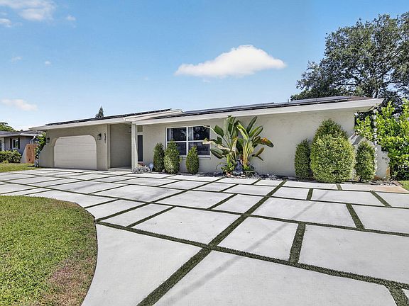2nd image of 5301 SW 8TH Court
