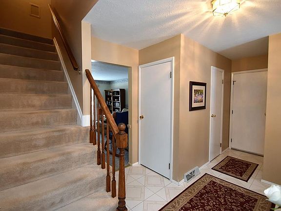 2nd image of 6364 Stafford Dr