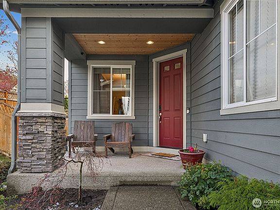 3rd image of 19620 142nd Street E