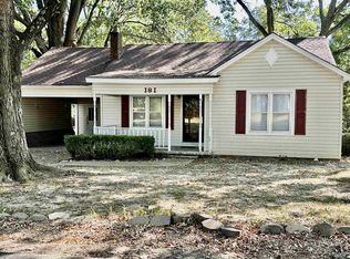 181 High St, Dyer, TN 38330