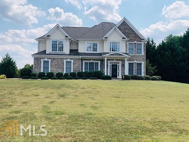2nd image of 400 Emily Ct