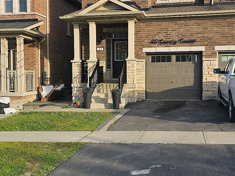 45 Casserley Cres — Photo 1