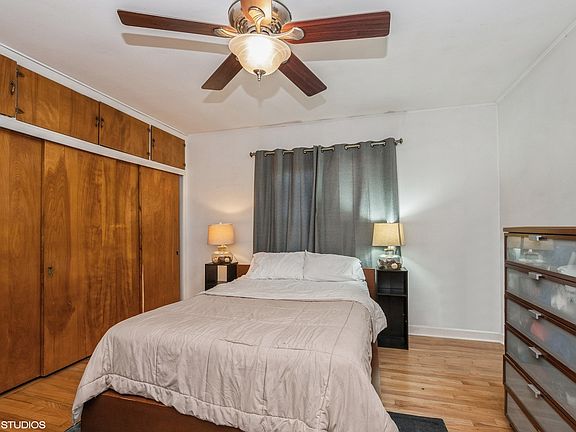 5th image of 17101 University Ave