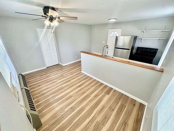 3rd image of 208 S 9th St #5