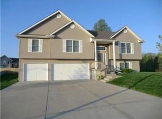 7818 N Liberty St, Kansas City, MO 64118