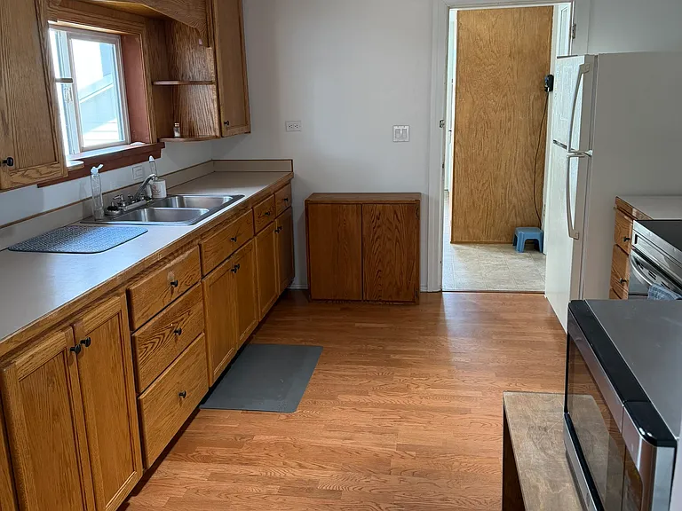 346 NE Dekalb Ave — Photo 7