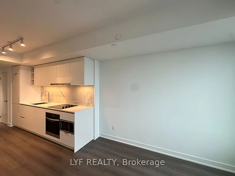 8 Wellesley St W #4810 — Photo 3