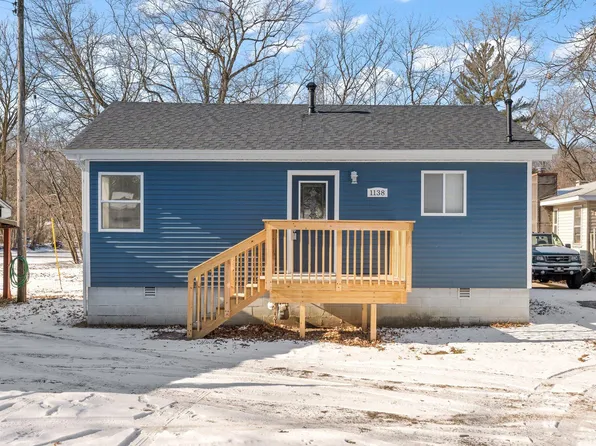 1138 Island Blvd, Lowell, IN 46356