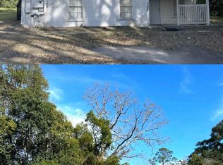 5358 Webb St, Graceville, FL 32440