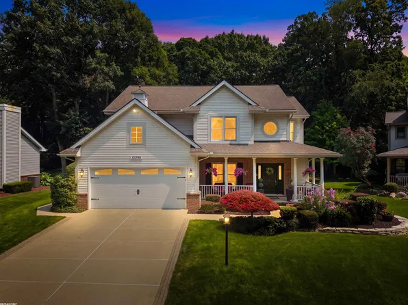 12294 Parkside Cir, Washington, MI 48094