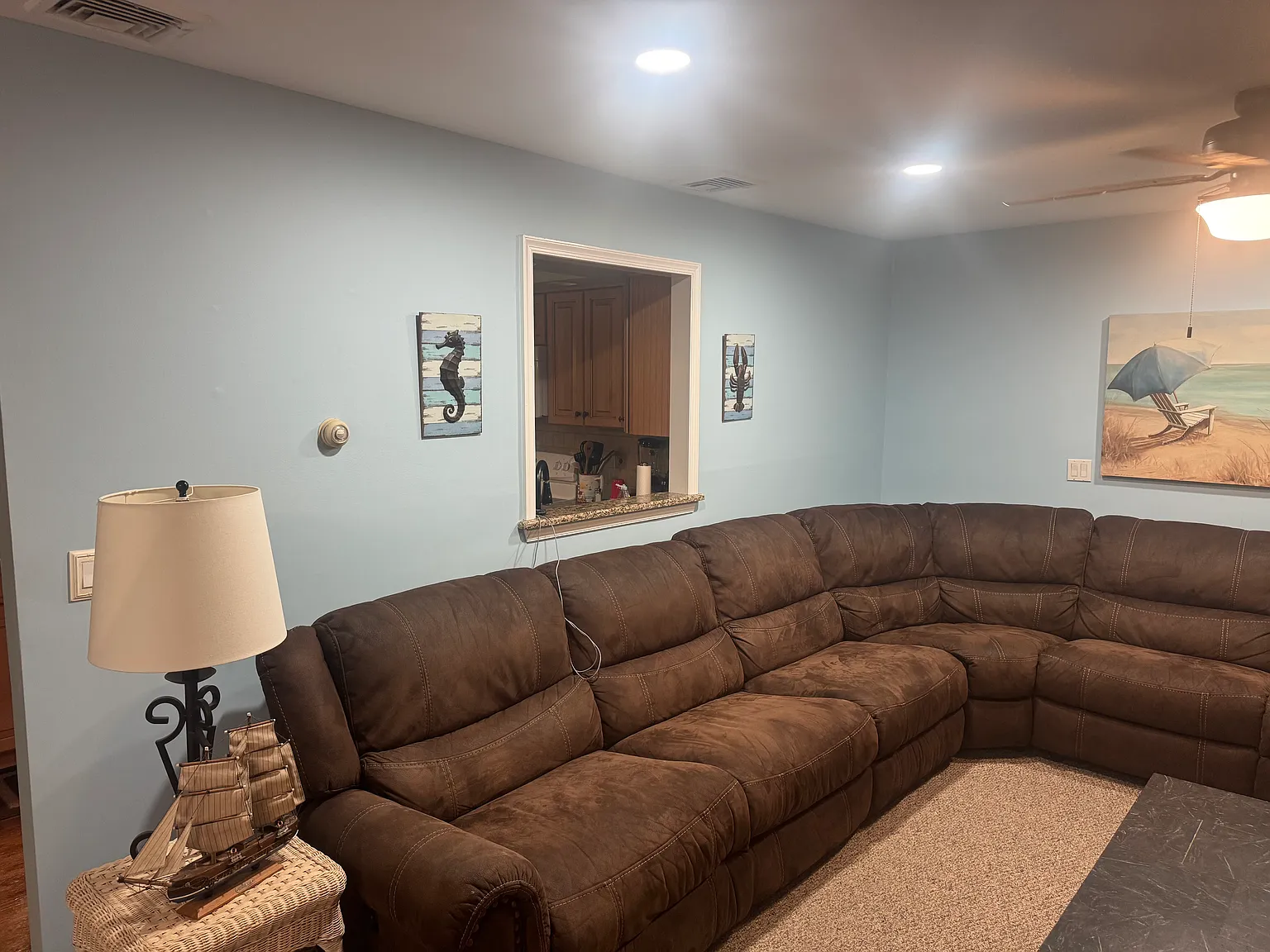 3 bed, 2000 sqft, $3,200 — Photo 4