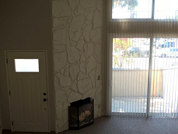 Main Entrance to Living Room