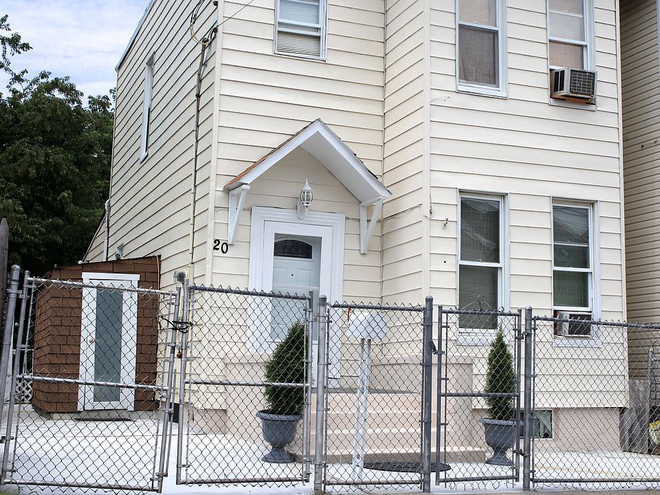 1st image of 20 Bush Ave