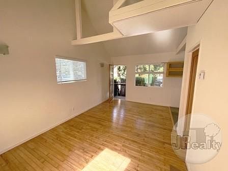 4th image of 3212 Longfellow St