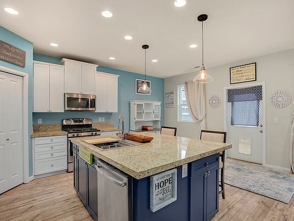 3rd image of 7909 165th Street Ct E