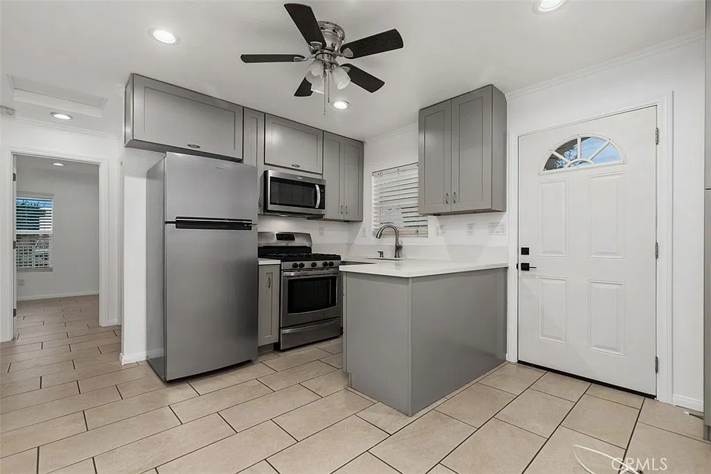 1 bed, 500 sqft, $2,000 — Photo 1