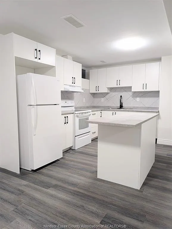 2 bed, $2,200 — Photo 3