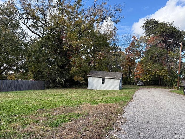 Listing photo 4