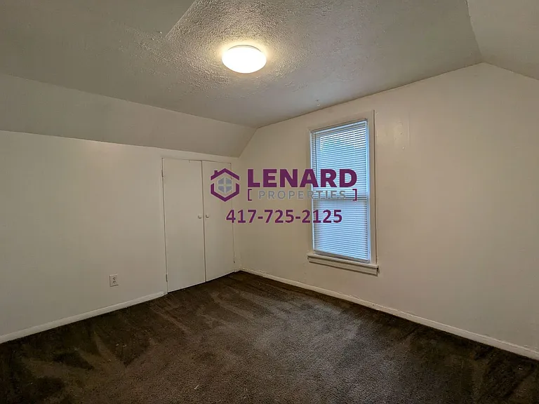 635 S Douglas Ave — Photo 12