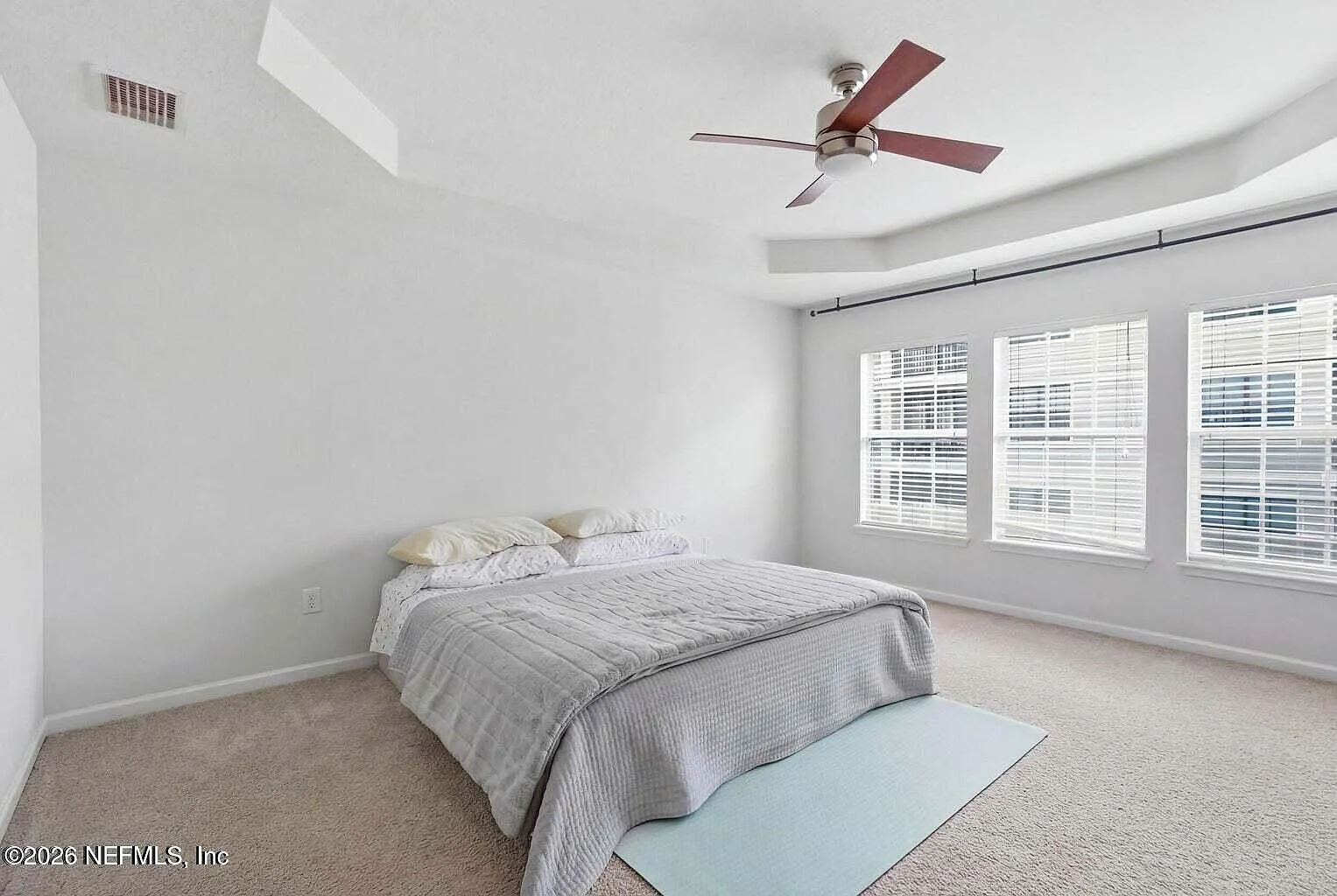 3 bed, 2.5 bath, 1678 sqft, $2,200 — Photo 4