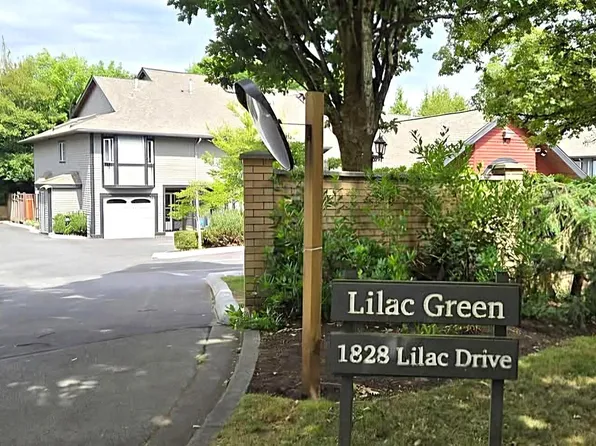 1828 Lilac Dr #29, Surrey, BC V4A 5C9