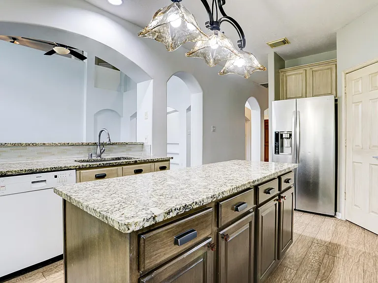 10410 Five Oaks Ct — Photo 20