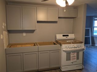 703-705 Rodman St #1M, Fall River, MA 02721