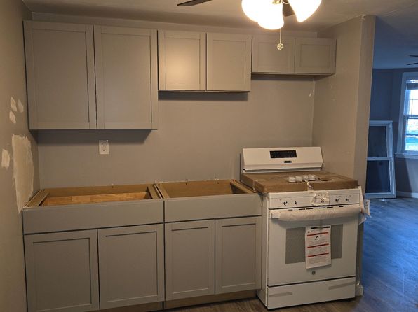 703-705 Rodman St #1M