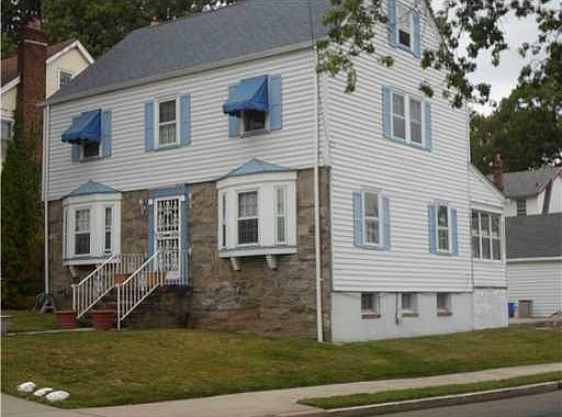 2nd image of 13 Woodbine Ave