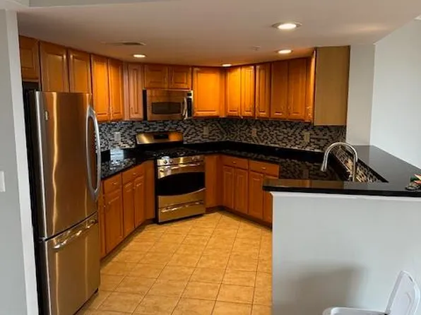 2220 Fairfax Dr, Arlington, VA
