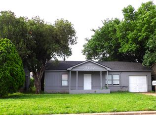 2220 NW Pollard Ave, Lawton, OK 73505