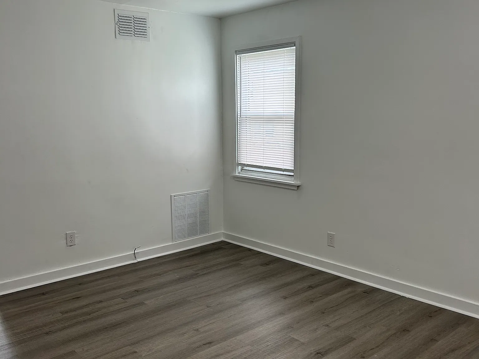 2 bed, 715 sqft, $1,095 — Photo 4