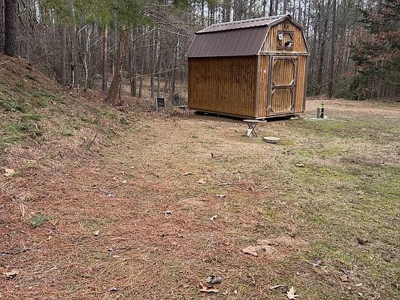 2nd image of 463 Chickasaw Rdg