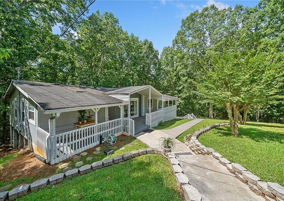 1st image of 108 Overlook Trl
