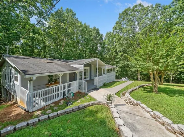 108 Overlook Trl, Dallas, GA 30132