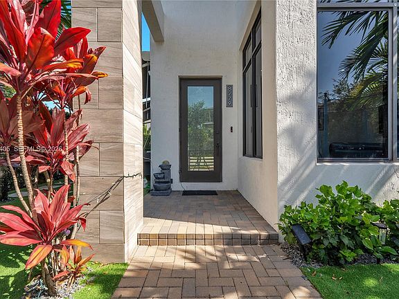 3rd image of 8279 NW 43rd St