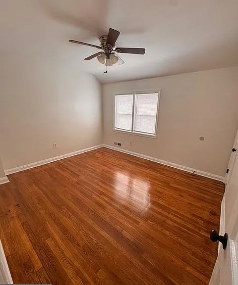 1090 Cameron Rd — Photo 15
