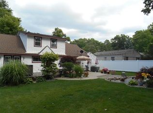 5955 N Karle St, Westland, MI 48185