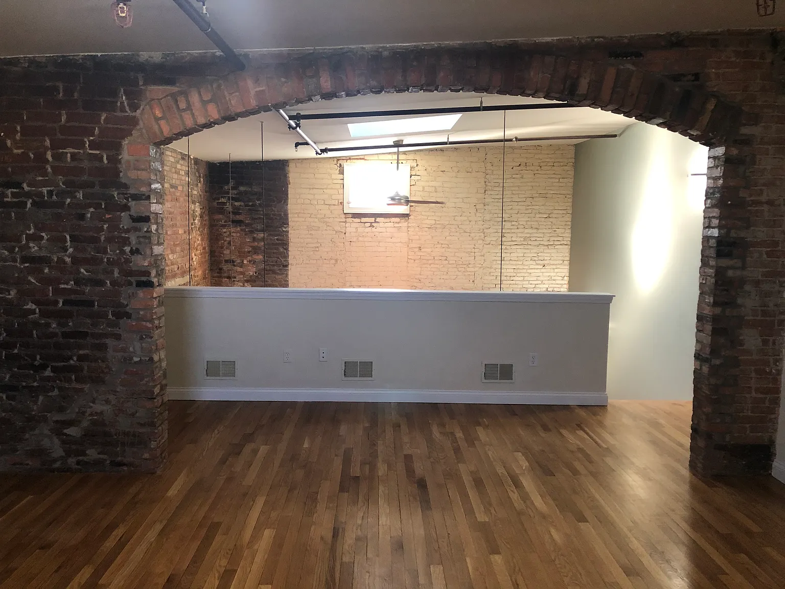 1 bed, 810 sqft, $1,300 — Photo 4