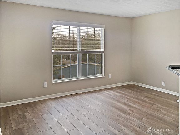 4th image of 1513 Commons Dr