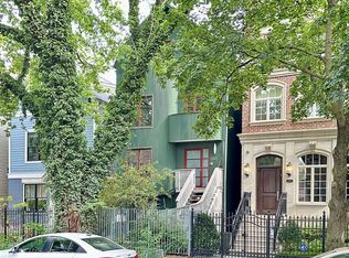 1321 W Henderson St #F2, Chicago, IL 60657