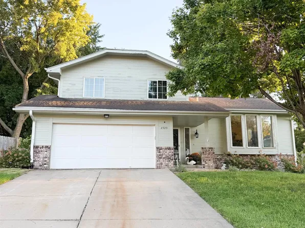 4929 Red Rock Ave, Omaha, NE 68157