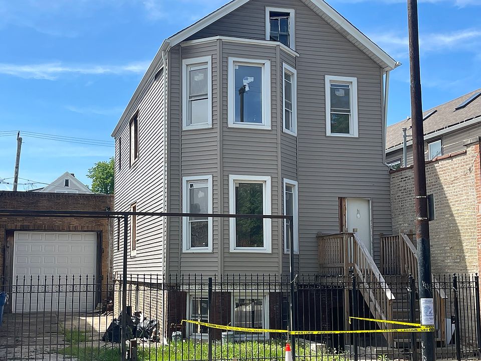 1st image of 1638 N California Ave