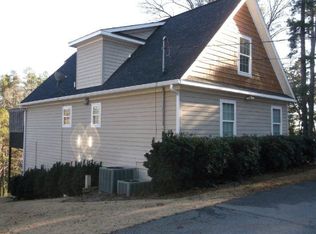 221 Longstreet Dr, Modoc, SC 29838