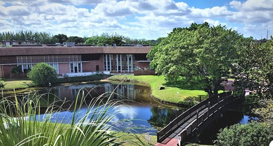 Condo - Lauderdale Oaks