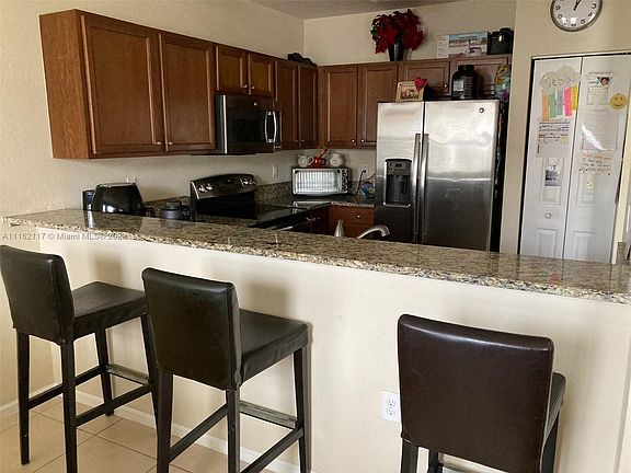 4th image of 8850 NW 97th Ave APT 205