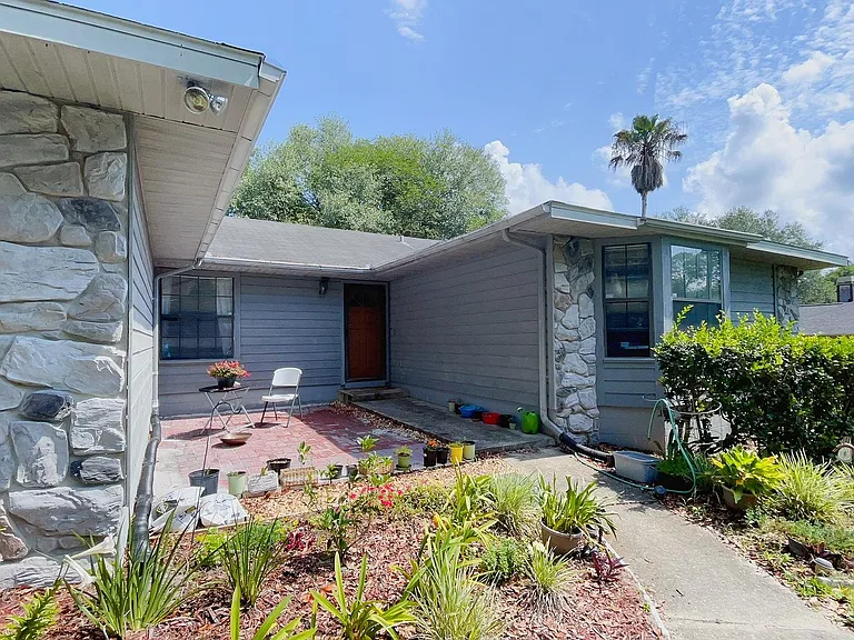 7720 NW 38th Pl — Photo 7